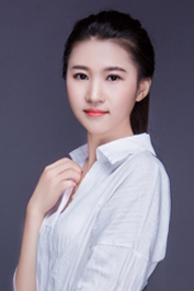 設(shè)計師鄒雅靜