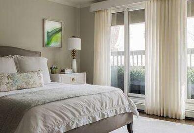 臥室陽(yáng)臺(tái)