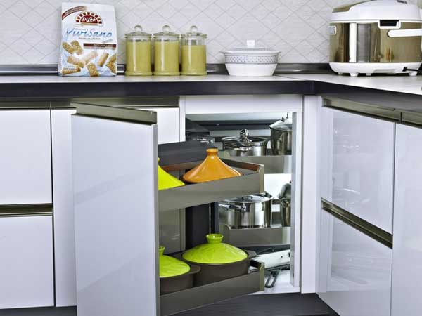 轉(zhuǎn)角拉籃