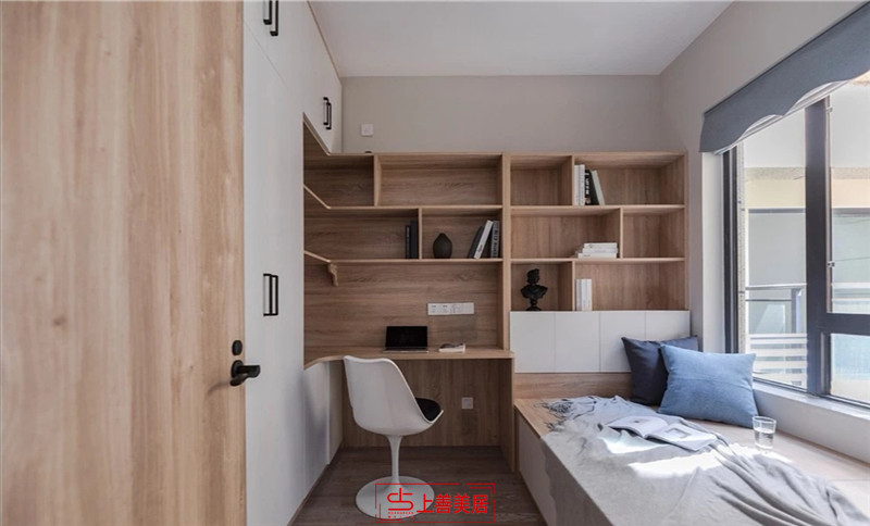 保利拉菲/113㎡現(xiàn)代簡(jiǎn)約